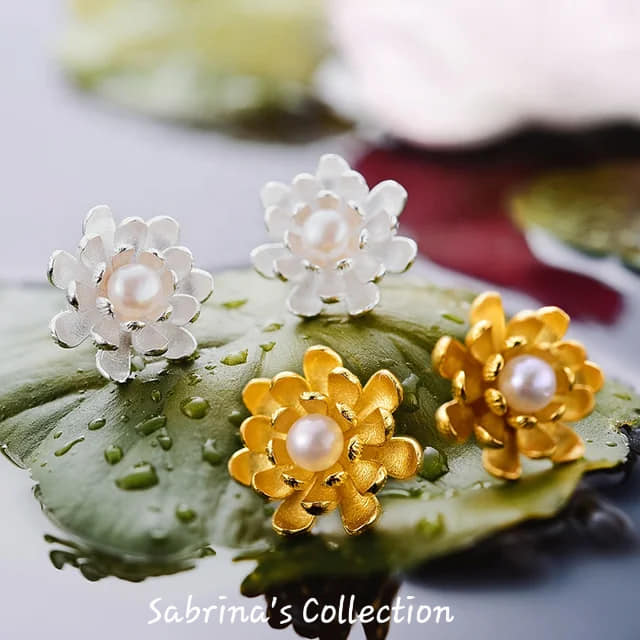 Sabrina`s Collection | Natural Pearl Stud  Earrings