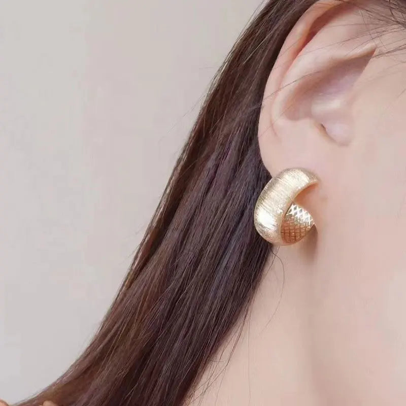Sabrina`s Collection | 18K Solid Gold Brushed Round Hoop Earrings